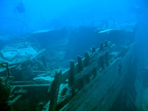 *38* small wreck