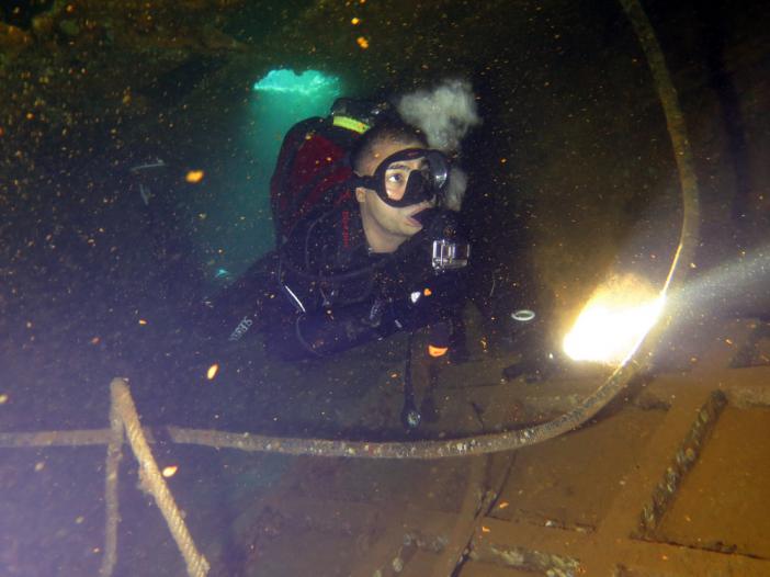    -    http://www.acdcdivingphuket.com/